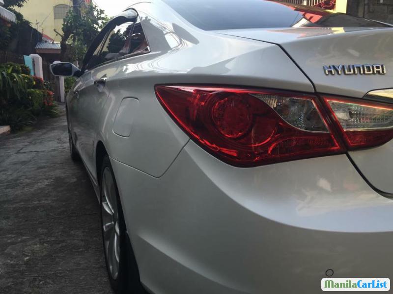 Hyundai Sonata Automatic 2013 - image 4