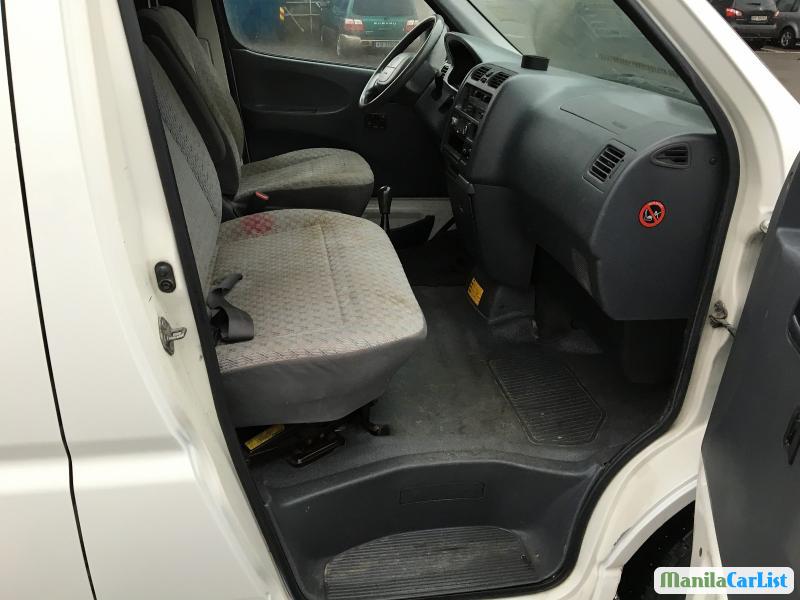 Toyota Hiace Manual 2006 in Batangas