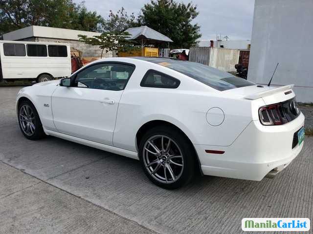 Ford Mustang Automatic 2013 in Metro Manila