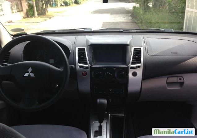 Mitsubishi Montero Sport 2013 - image 3
