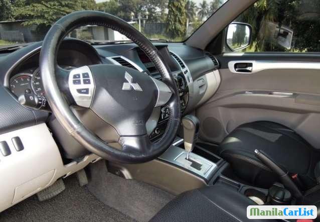 Mitsubishi Montero Sport Automatic 2010