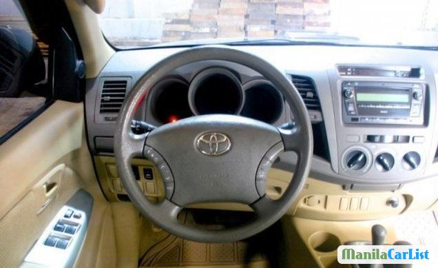Toyota Hilux Manual 2011