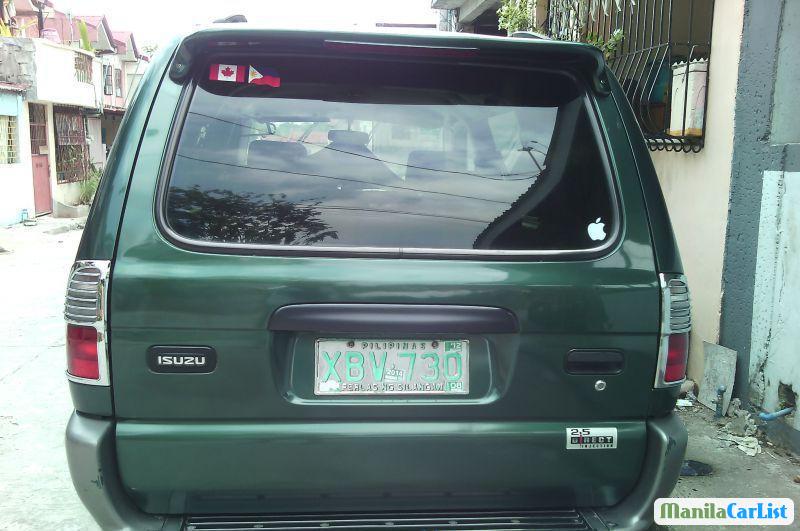 Isuzu Crosswind Manual 2013 - image 3
