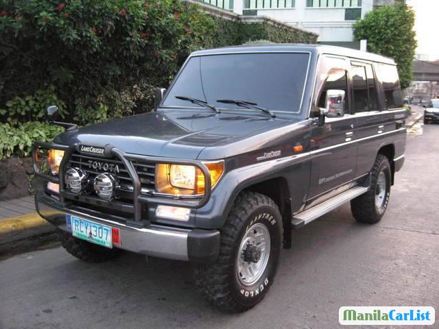 Pictures of Toyota Land Cruiser Automatic 1991