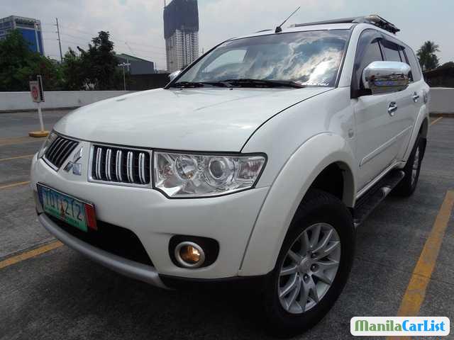 Picture of Mitsubishi Montero Sport Automatic 2012