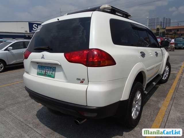 Mitsubishi Montero Sport Automatic 2012 - image 3