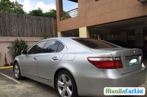 Lexus LS Automatic 2010 in Batangas