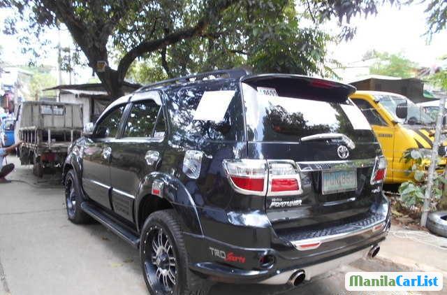 Toyota Fortuner Manual 2011