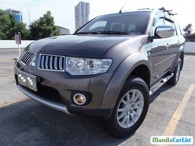 Picture of Mitsubishi Montero Sport Automatic 2011