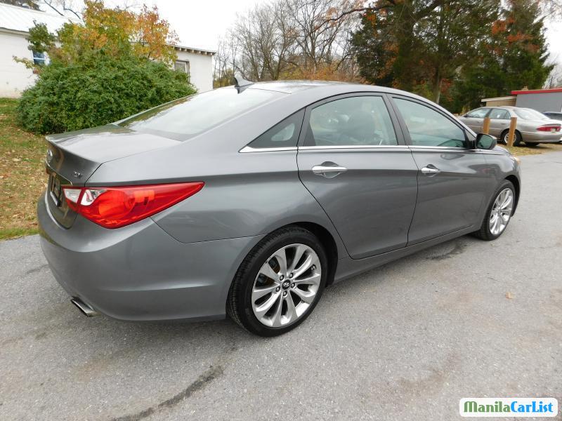 Hyundai Sonata Automatic 2011 in Metro Manila