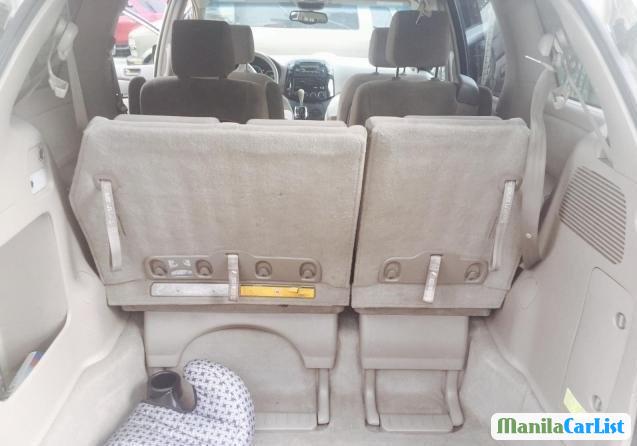 Toyota Sienna 2004 - image 4