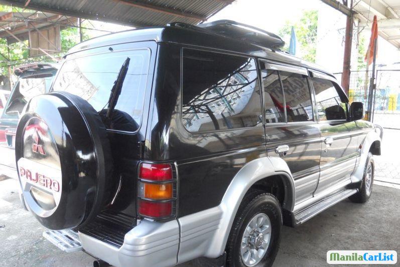 Mitsubishi Pajero 1995 - image 2