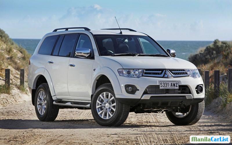 Mitsubishi Montero Sport Automatic 2014 - image 2