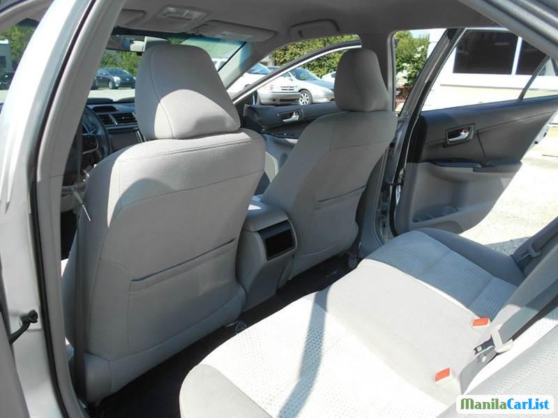 Toyota Camry Automatic 2012 - image 11