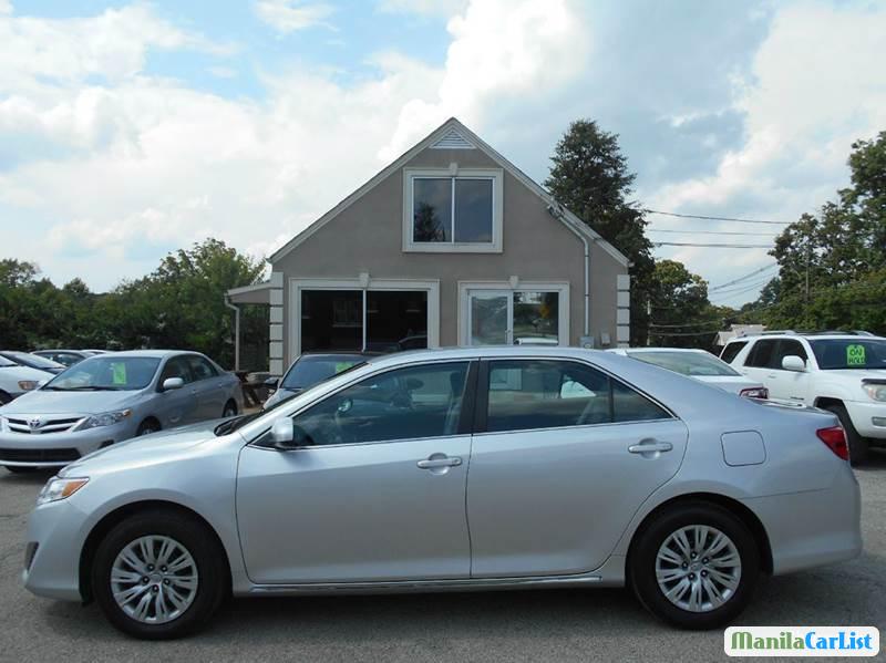 Toyota Camry Automatic 2012 - image 6