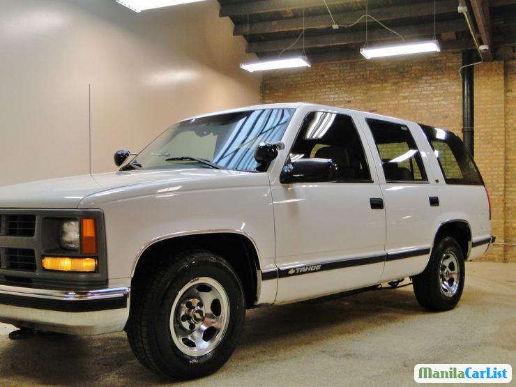 Chevrolet Tahoe 1999 - image 9