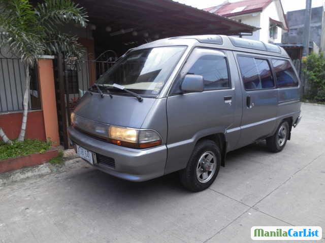 Pictures of Toyota TownAce 2005