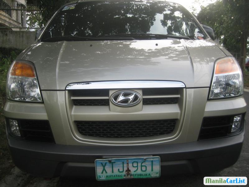 Pictures of Hyundai Starex 2005