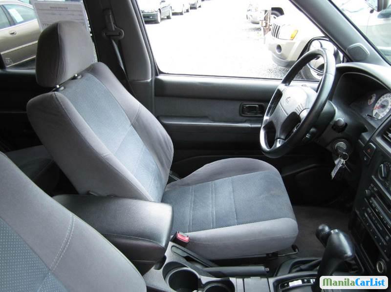 Nissan Pathfinder Automatic 2001 - image 4
