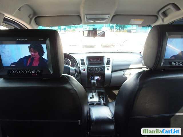 Mitsubishi Montero Sport Automatic 2015