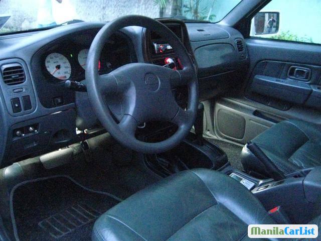 Nissan Frontier Automatic 2000 - image 2
