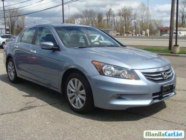 Pictures of Honda Accord Automatic 2012