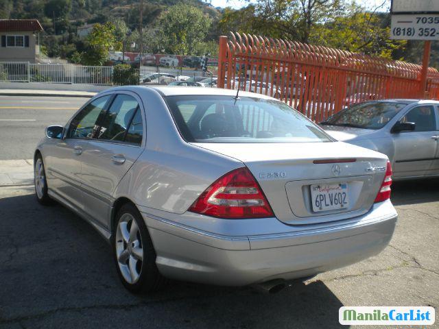Mercedes Benz C-Class Automatic 2005 - image 2
