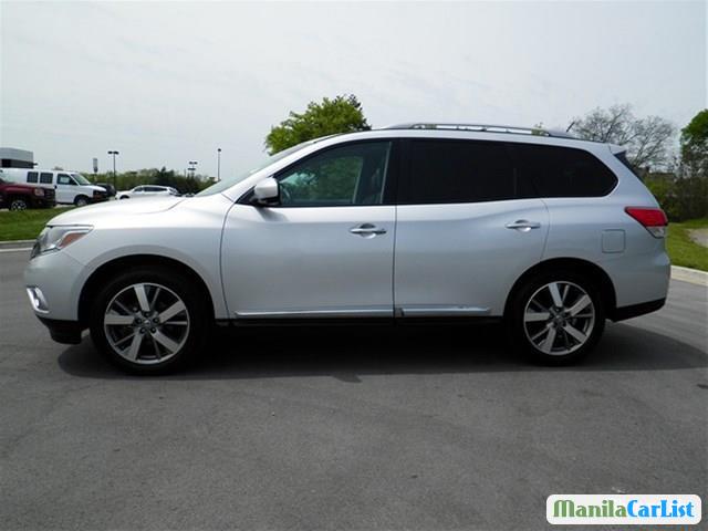 Nissan Pathfinder Automatic 2013