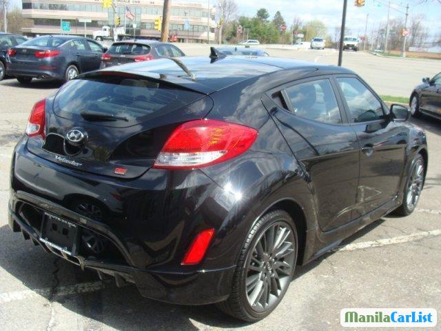Hyundai Veloster Automatic 2013 - image 2