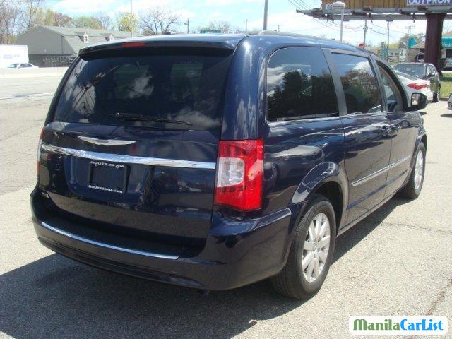 Chrysler Town n Country Automatic 2013 in Cagayan