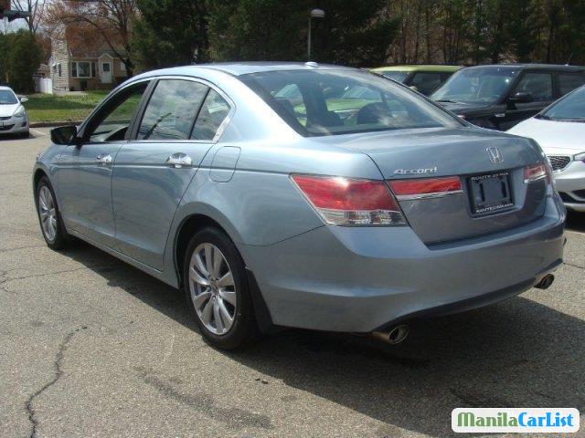 Honda Accord Automatic 2012 - image 3