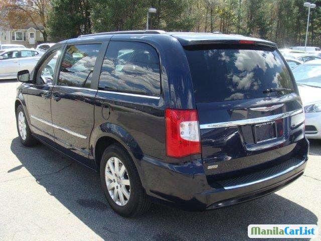 Chrysler Town n Country Automatic 2013 in Philippines