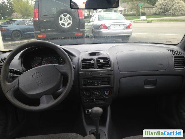 Hyundai Accent Automatic 2002 - image 5