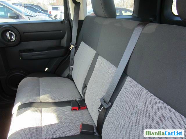 Dodge Nitro Automatic - image 6
