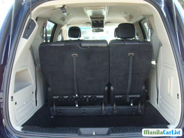 Picture of Chrysler Town n Country Automatic 2013 in Philippines