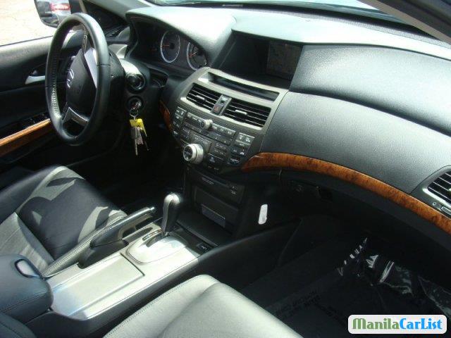Honda Accord Automatic 2012 - image 7