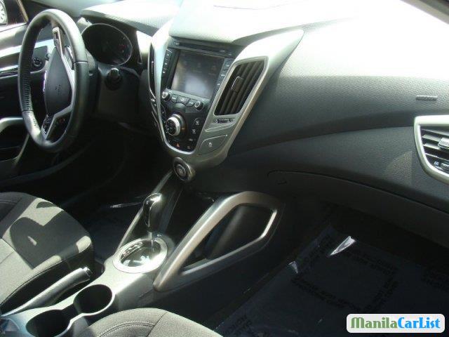 Hyundai Veloster Automatic 2013 - image 8