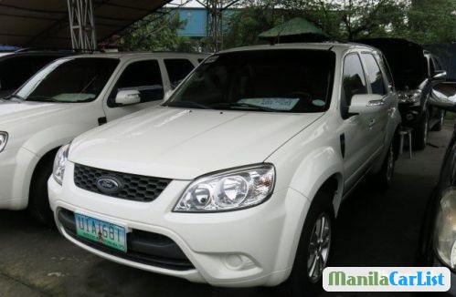 Pictures of Ford Escape Automatic 2010