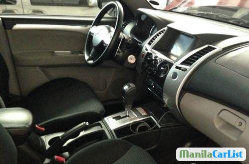 Mitsubishi Montero Sport Automatic 2012 - image 2