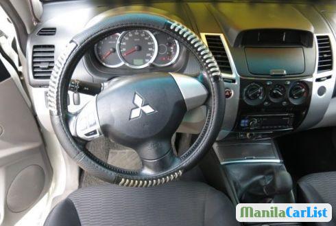 Mitsubishi Montero Sport Automatic 2011