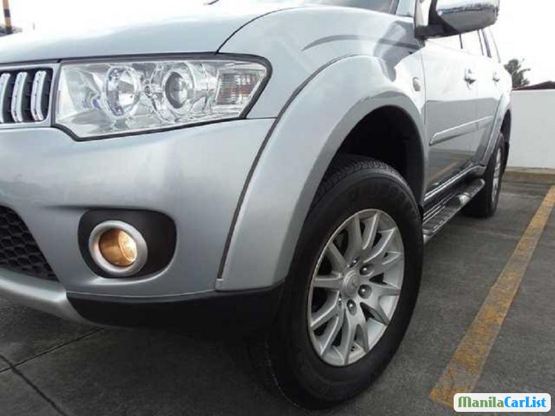 Mitsubishi Montero Sport Automatic 2015