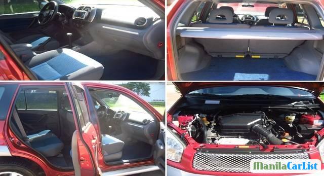 Toyota RAV4 2003 - image 2