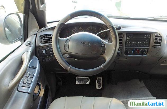 Ford Expedition Automatic 2000