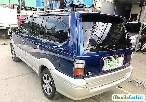 Toyota Revo 2001
