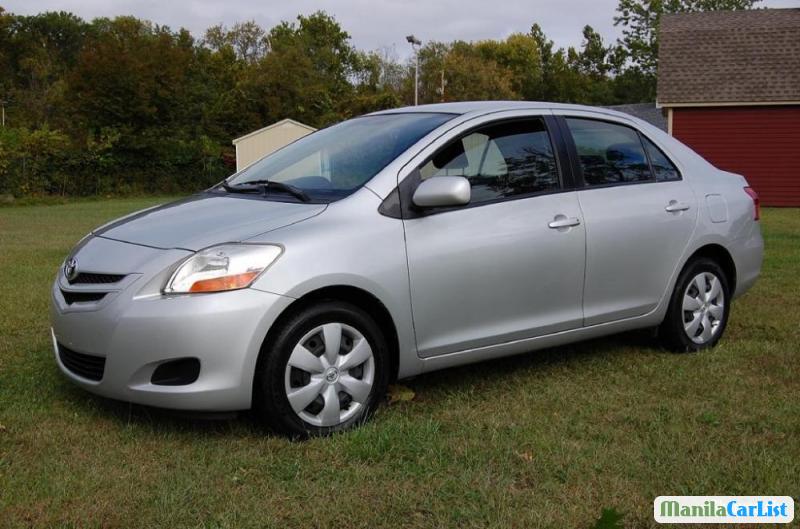 Toyota Yaris Automatic 2007 - image 2