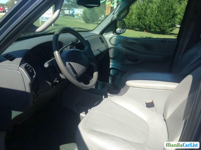 Ford Expedition Automatic 2001 in Metro Manila