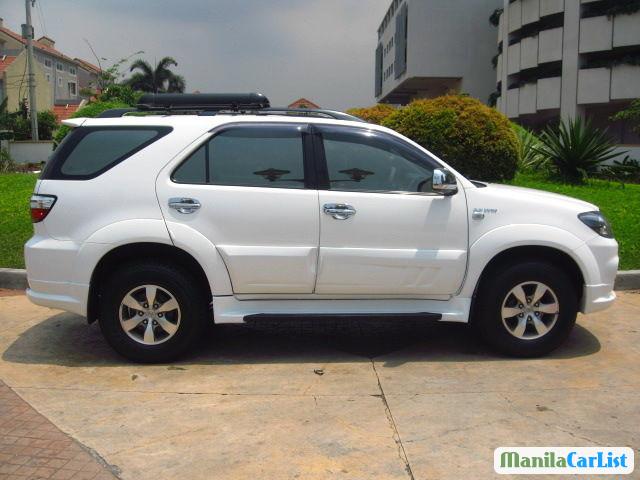 Picture of Toyota Fortuner Automatic 2008