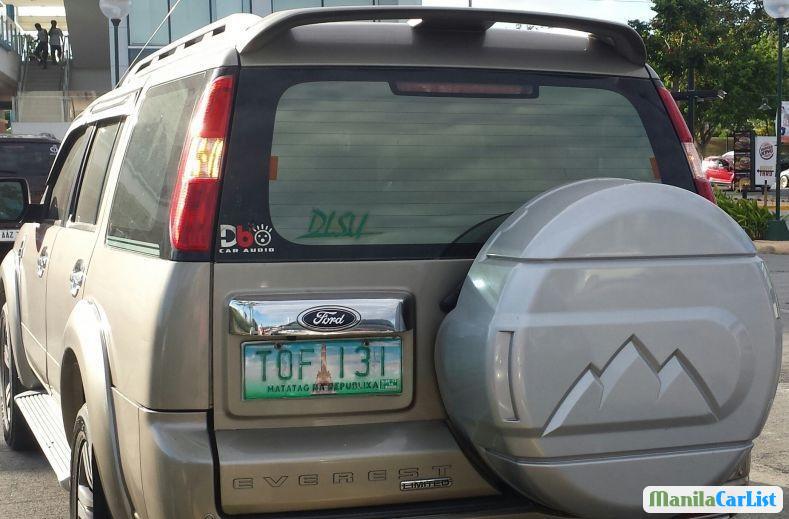 Ford Everest 2012