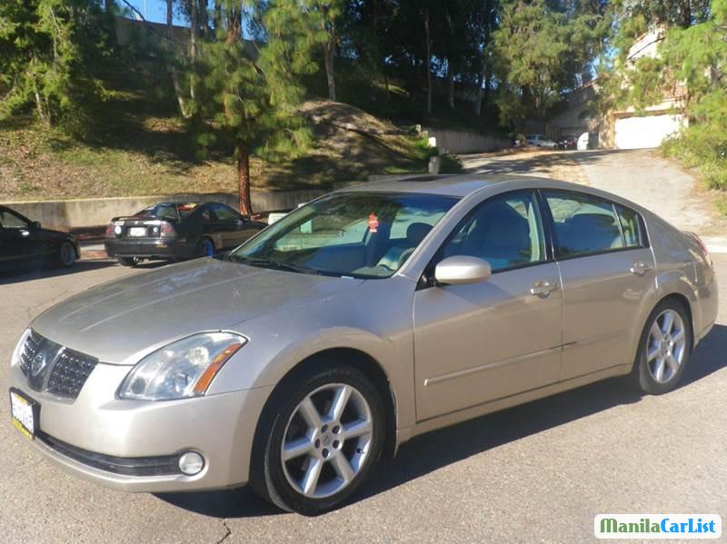 Pictures of Nissan Maxima Automatic 2004