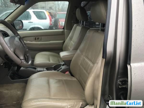 Nissan Pathfinder Automatic 2001 in Metro Manila